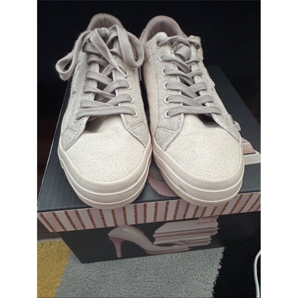 Rocket Dog Women’s Casual Low-Top Sneakers in Light Pink